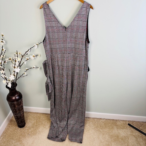 Forever 21+ Houndstooth Wide Leg Jumpsuit Size 3X - Picture 4 of 4